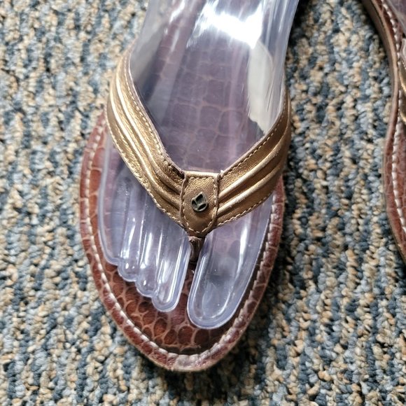Gold Reef Cushion Thong Sandals Size 7.5 - Picture 7 of 14